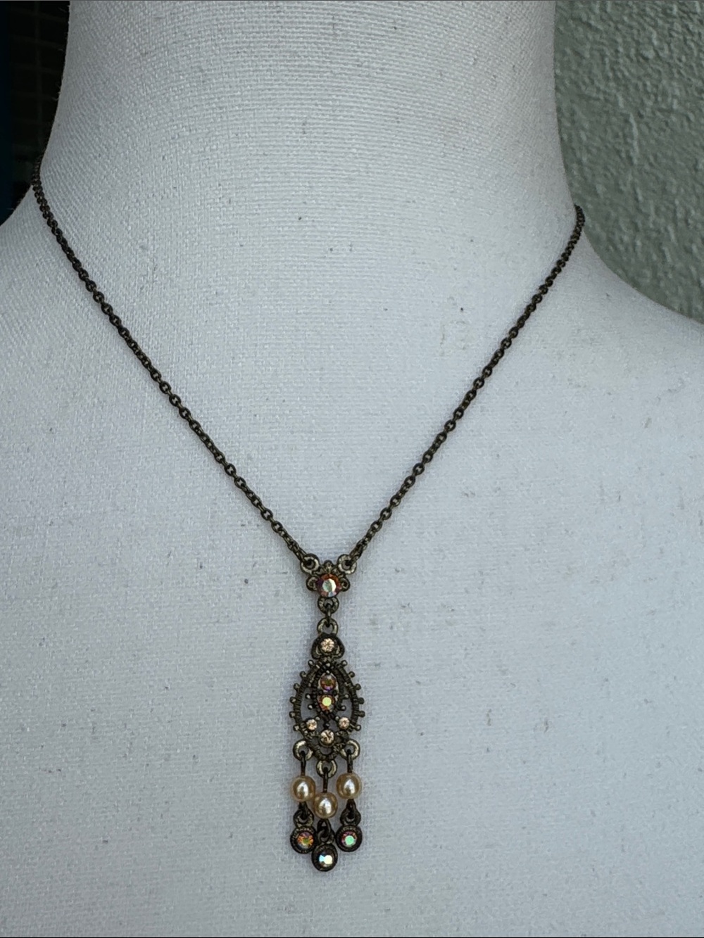 Vintage 1928 dainty necklace
